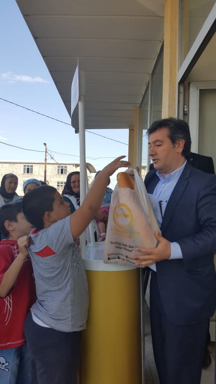 Askıda ekmek projesi